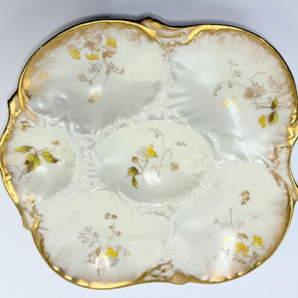 Antique Limoges France Porcelain Plate Hand Painted Floral Gold Rim 7.75” A797